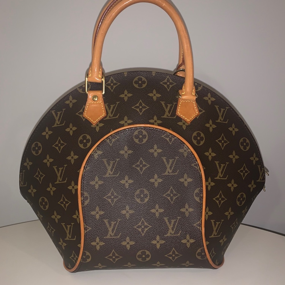 SOLD Louis Vuitton Ellipse Mm Monogram Leather